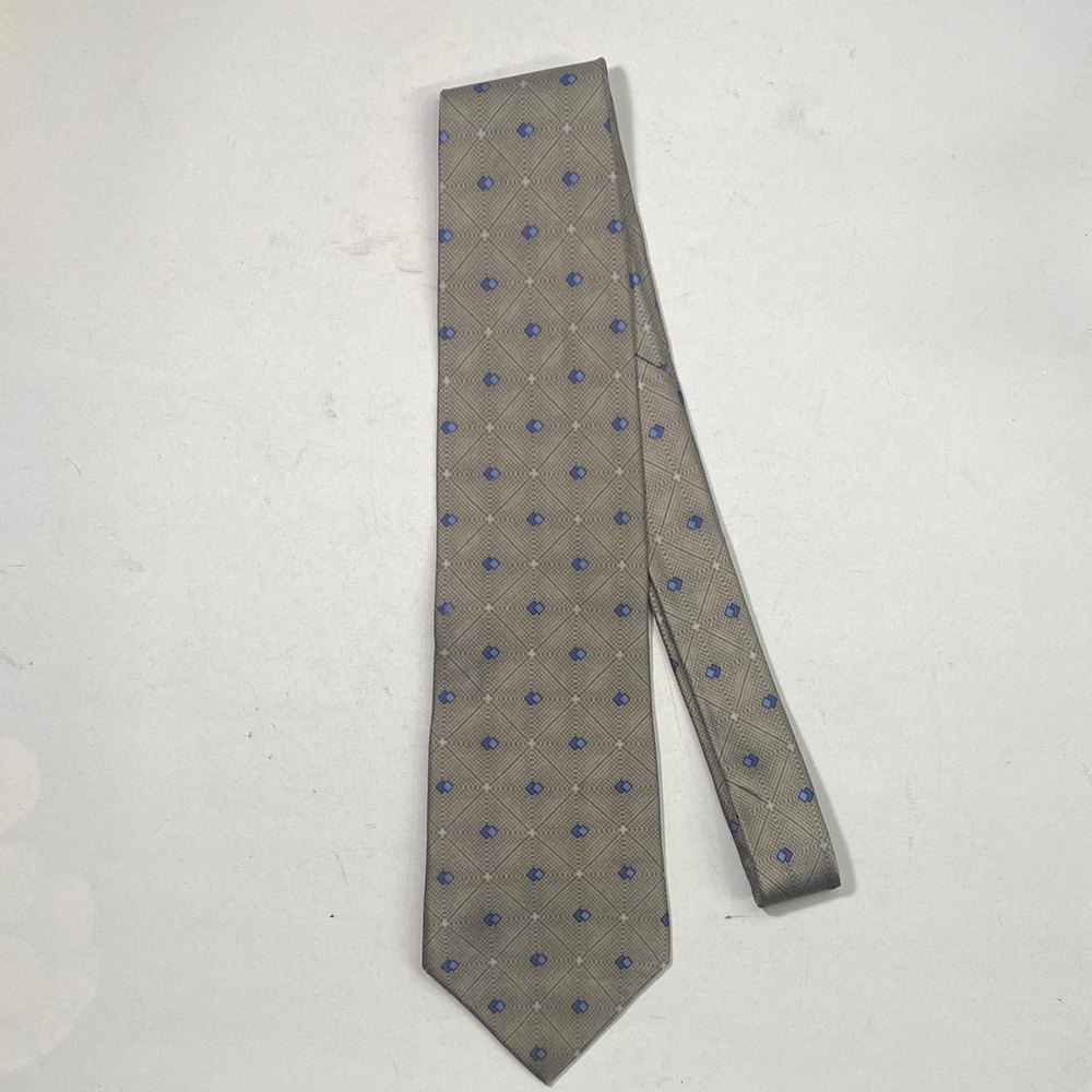Van Heusen Gray Tie with Blue Dot Motif